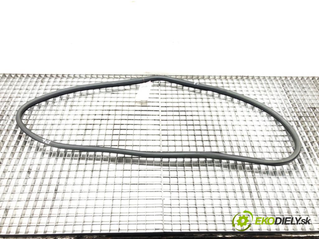 PEUGEOT 508 I (8D_) 2010 - 2018    2.0 HDi 103 kW [140 KM] olej napędowy 2010 - 2018  těsnění dveře zadní část pravá  (Ostatní)