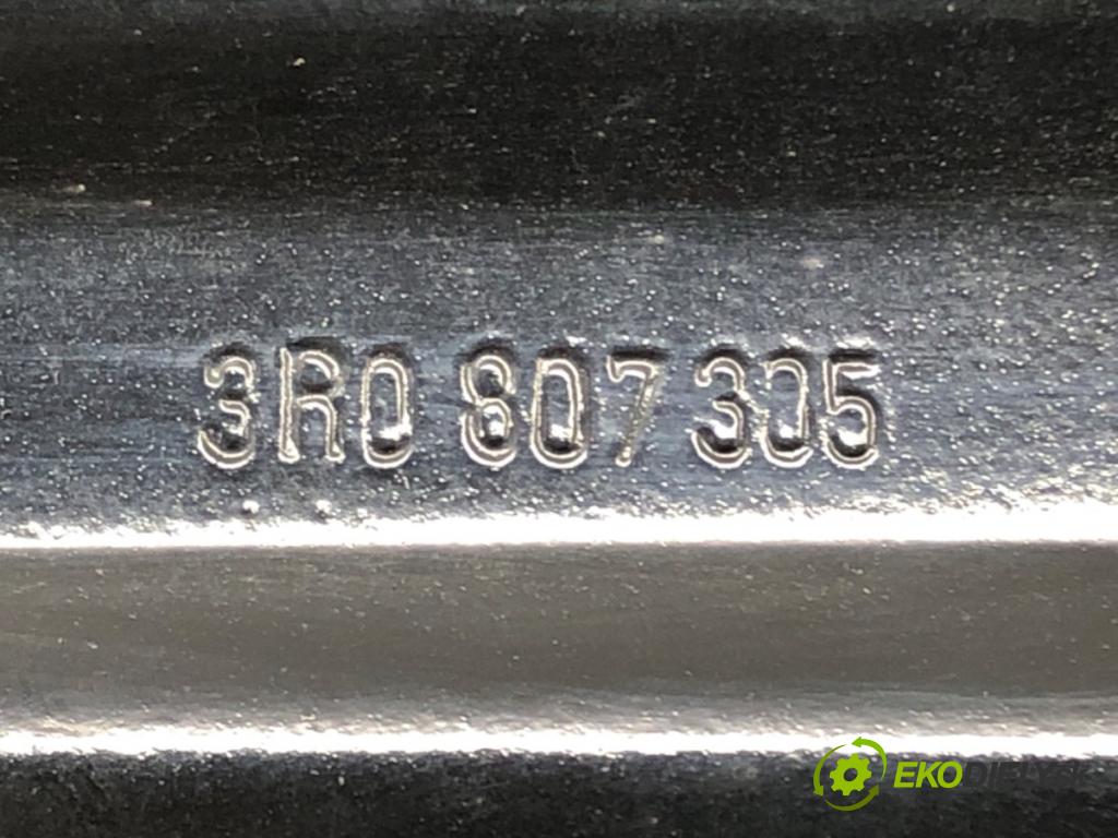 SEAT EXEO (3R2) 2008 - 2013    2.0 TDI 125 kW [170 KM] olej napędowy 2009 - 2013  výztuha nárazníka zadní část 3R0807305 (Výztuhy zadní)