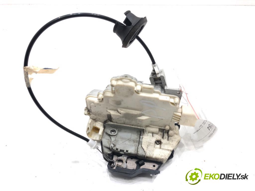 SEAT EXEO (3R2) 2008 - 2013    2.0 TDI 125 kW [170 KM] olej napędowy 2009 - 2013  zámok dveře pravý přední část 8E2837016AA