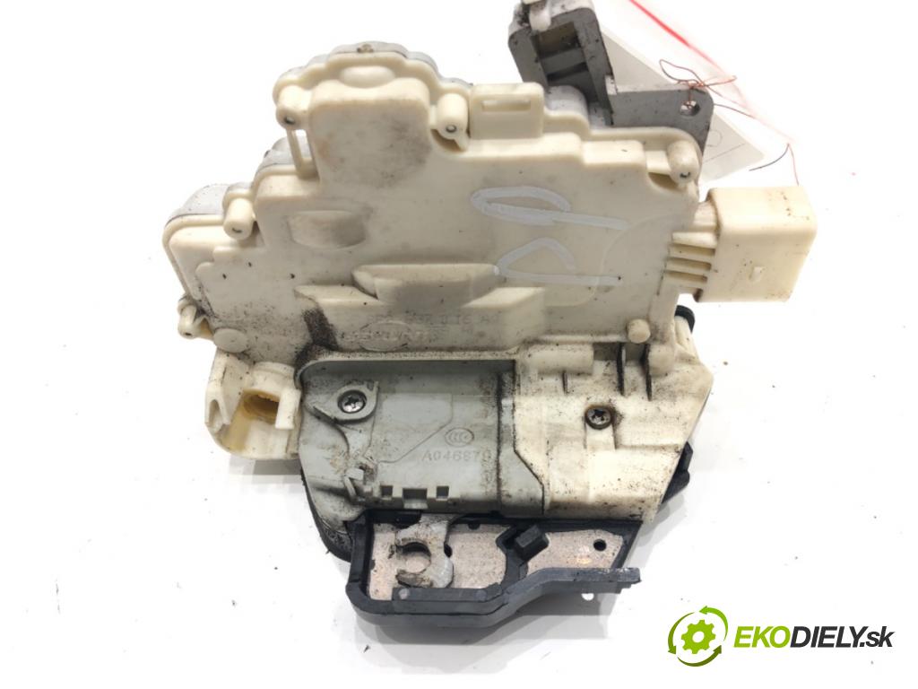 SEAT EXEO (3R2) 2008 - 2013    2.0 TDI 125 kW [170 KM] olej napędowy 2009 - 2013  zámok dveře pravý přední část 8E2837016AA