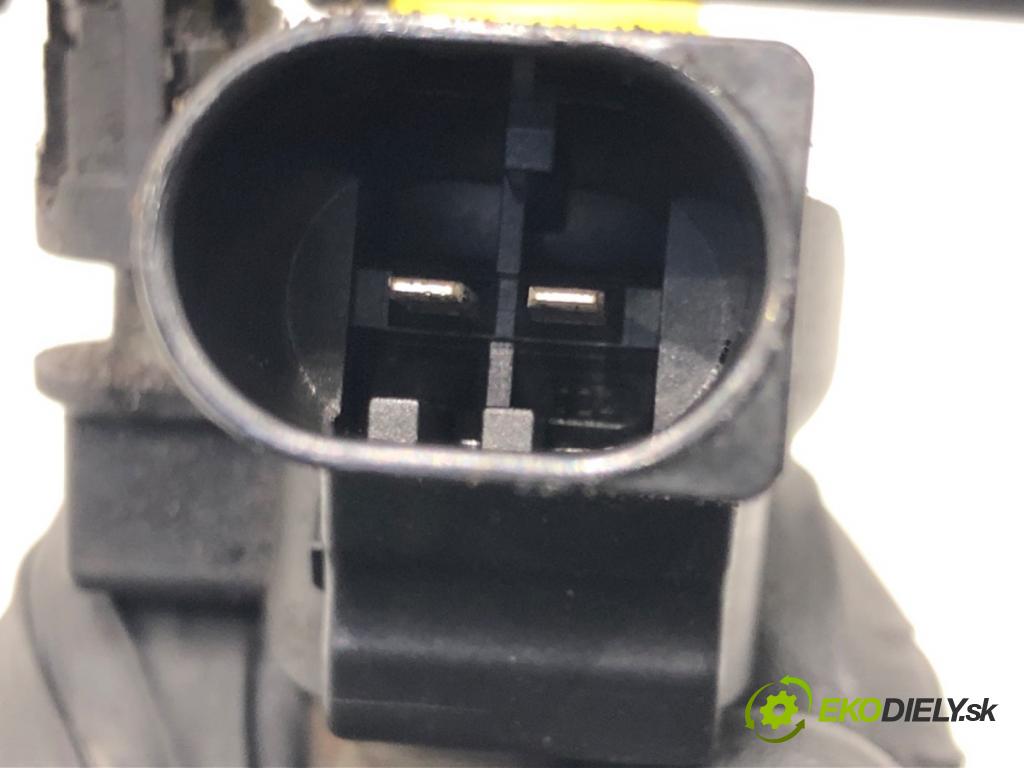 SEAT EXEO sedan 2011 125 kW 2.0 TDI 1968 vstřikovací ventily 03L130277