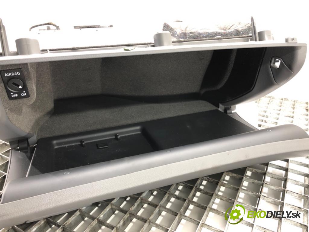 SEAT EXEO (3R2) 2008 - 2013    2.0 TDI 125 kW [170 KM] olej napędowy 2009 - 2013  Priehradka, kastlík spolujazdca  (Priehradky, kastlíky)