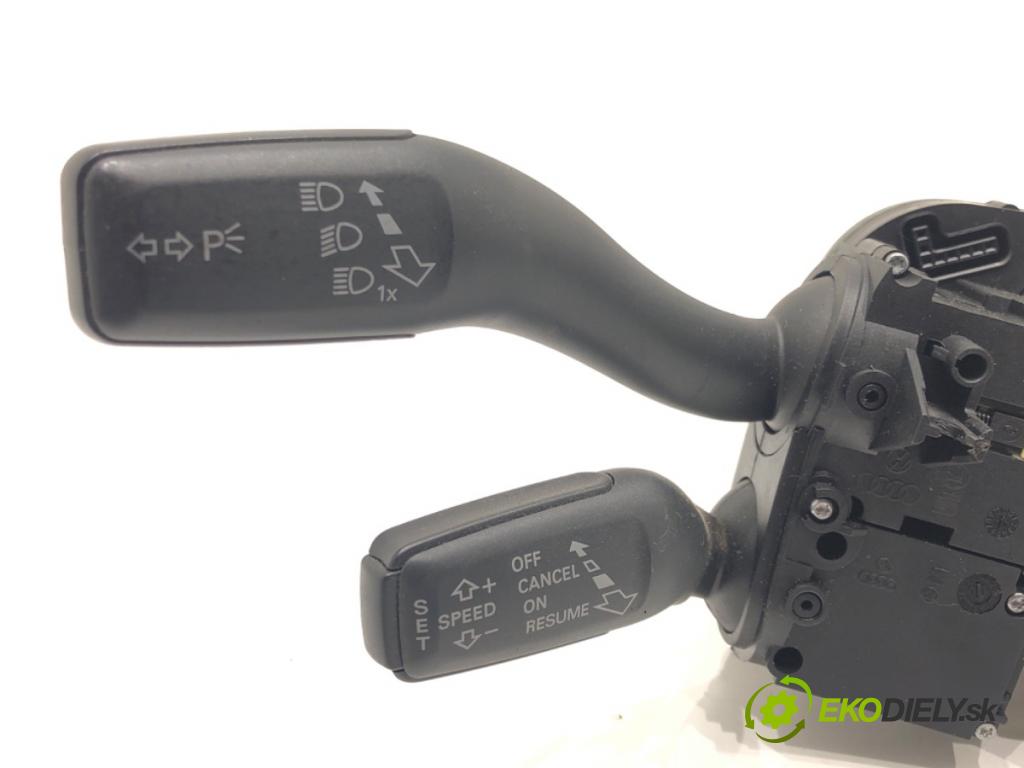 SEAT EXEO (3R2) 2008 - 2013    2.0 TDI 125 kW [170 KM] olej napędowy 2009 - 2013  Prepínač kombinovaný 8E0953549Q (Prepínače, spínače, tlačidlá a ovládače kúrenia)