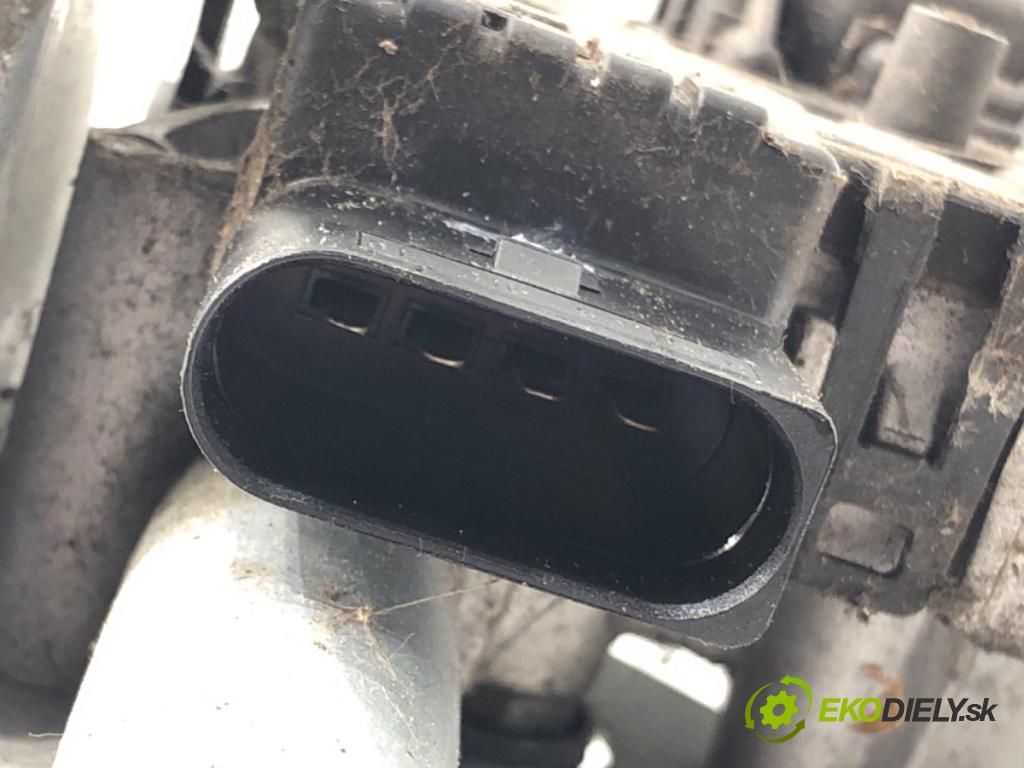 SEAT EXEO (3R2) 2008 - 2013    2.0 TDI 125 kW [170 KM] olej napędowy 2009 - 2013  Mechanizmus stieračov predný 8E1955119 (Motorčeky stieračov predné)