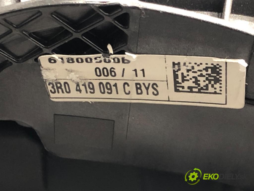 SEAT EXEO (3R2) 2008 - 2013    2.0 TDI 125 kW [170 KM] olej napędowy 2009 - 2013  Volant 3R0419091C (Volanty)