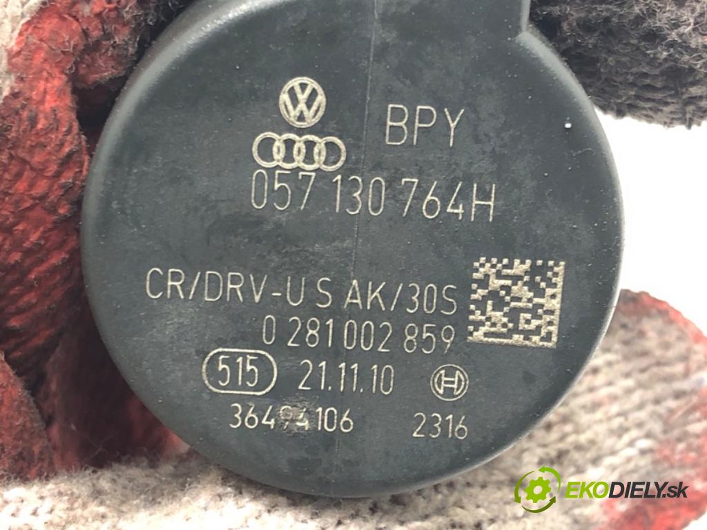SEAT EXEO (3R2) 2008 - 2013    2.0 TDI 125 kW [170 KM] olej napędowy 2009 - 2013  Snímač tlaku paliva 057130764H (Snímače)