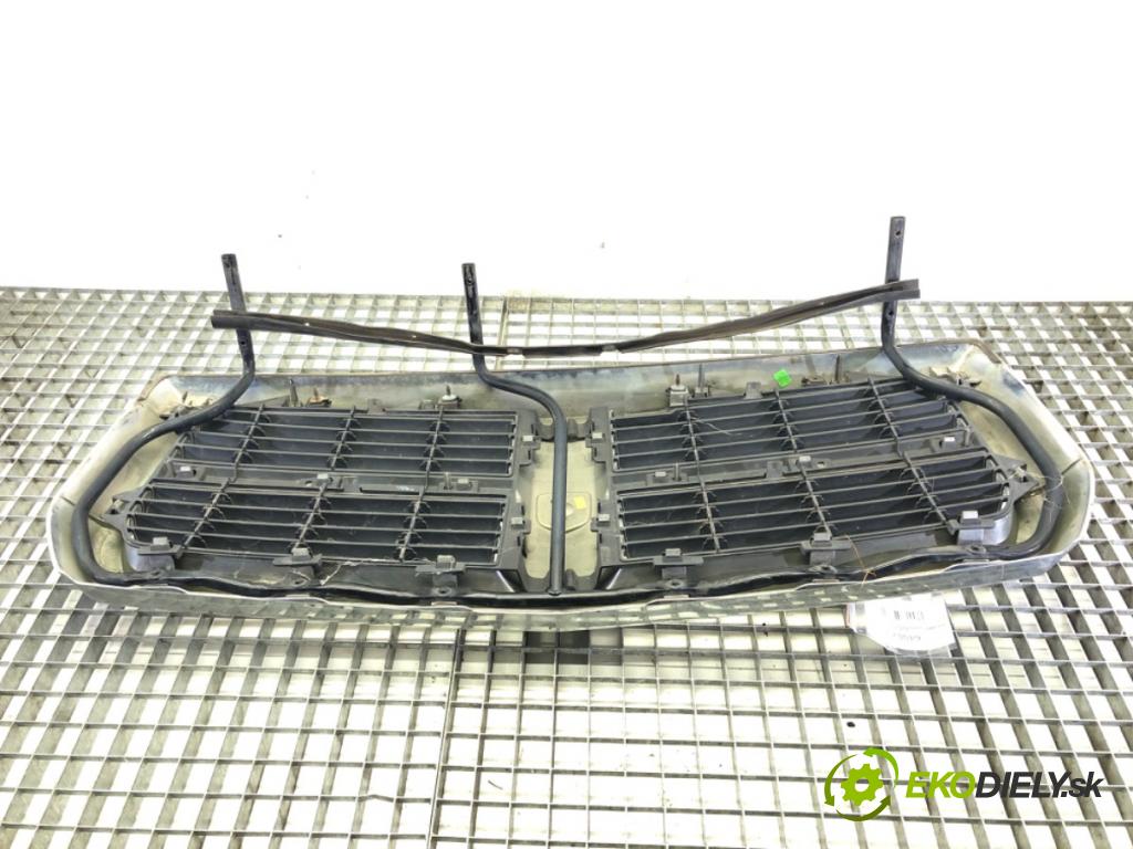 DODGE DAKOTA 2003 - 2022    3.7 157 kW [213 KM] benzyna 2003 - 2022  mřížka maska 55077608AA (Mřížky (masky) chladičů)