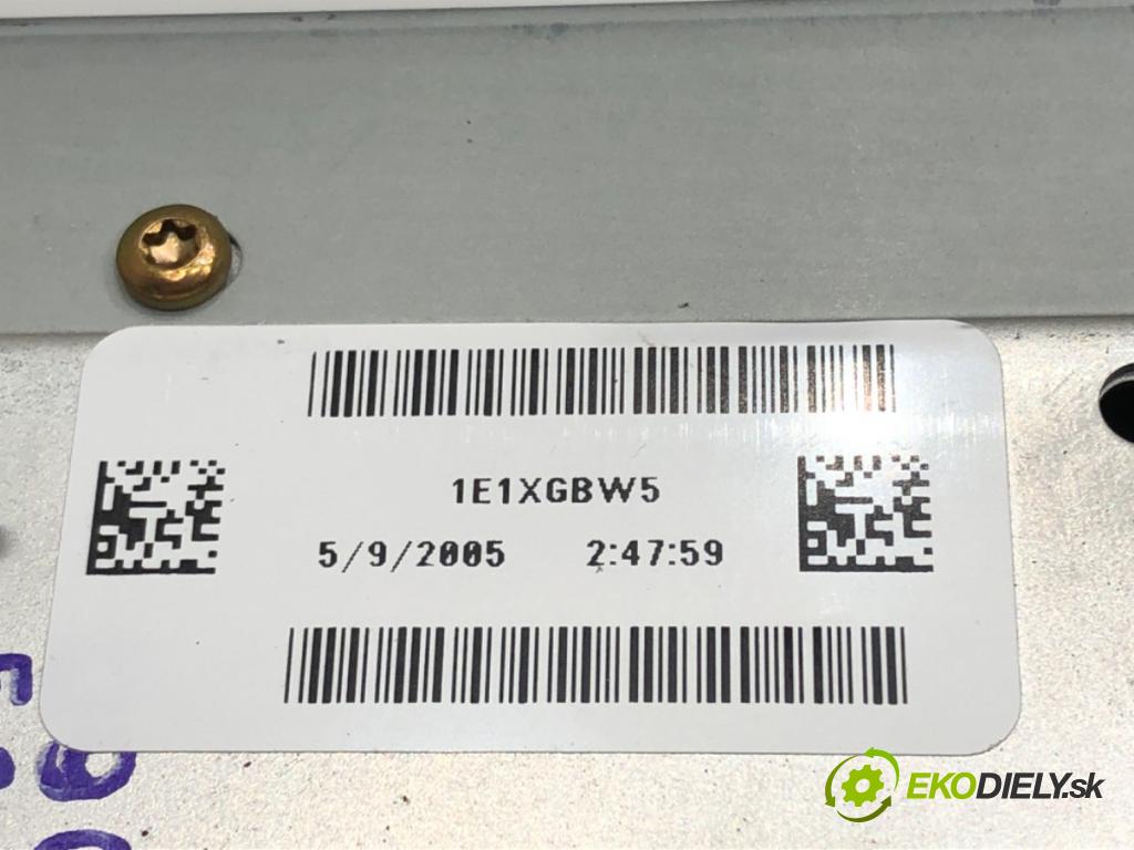 DODGE DAKOTA 2003 - 2022    3.7 157 kW [213 KM] benzyna 2003 - 2022  RADIO P05091710AG (Audio zariadenia)