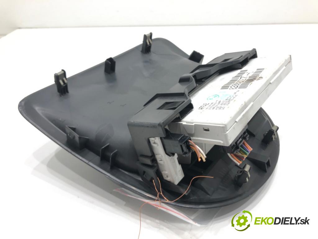 RENAULT CLIO III (BR0/1, CR0/1) 2005 - 2014    1.5 dCi (BR1C, CR1C) 76 kW [103 KM] olej napędowy 2005 - 2012  Dislpej 8200307273 (Prístrojové dosky, displeje)