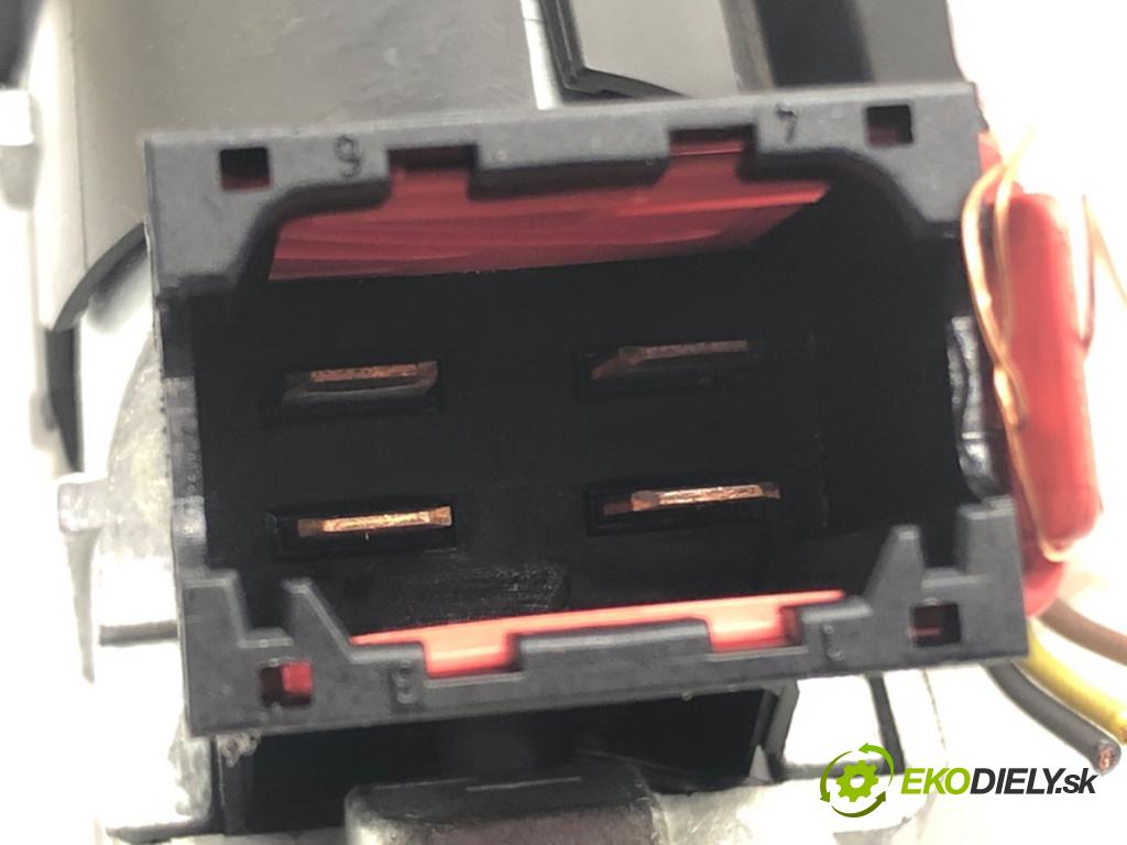 RENAULT CLIO III (BR0/1, CR0/1) 2005 - 2014    1.5 dCi (BR1C, CR1C) 76 kW [103 KM] olej napędowy 2005 - 2012  spinačka 8200214173D (Spínacie skrinky a kľúče)