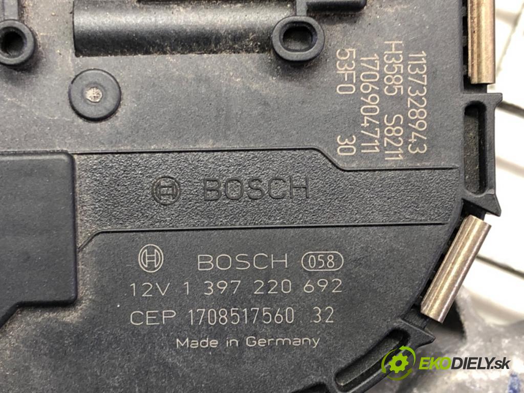 AUDI A4 Allroad B9 (8WH, 8WJ) 2016 - 2022    2.0 TFSI quattro 185 kW [252 KM] benzyna 2016 - 2022  Mechanizmus stieračov predný 8W1955023A (Motorčeky stieračov predné)