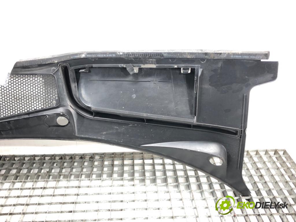 AUDI A4 Allroad B9 (8WH, 8WJ) 2016 - 2022    2.0 TFSI quattro 185 kW [252 KM] benzyna 2016 - 2022  Torpédo, plast pod čelné okno 8W1819403 (Torpéda)