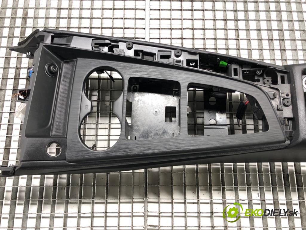 AUDI A4 Allroad B9 (8WH, 8WJ) 2016 - 2022    2.0 TFSI quattro 185 kW [252 KM] benzyna 2016 - 2022  Tunel stredový 8W0864981C (Stredový tunel / panel)