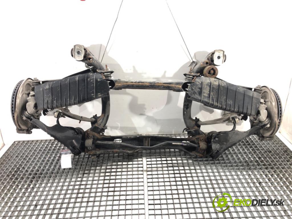 AUDI A4 Allroad B9 (8WH, 8WJ) 2016 - 2022    2.0 TFSI quattro 185 kW [252 KM] benzyna 2016 - 2022  výztuha zadní část