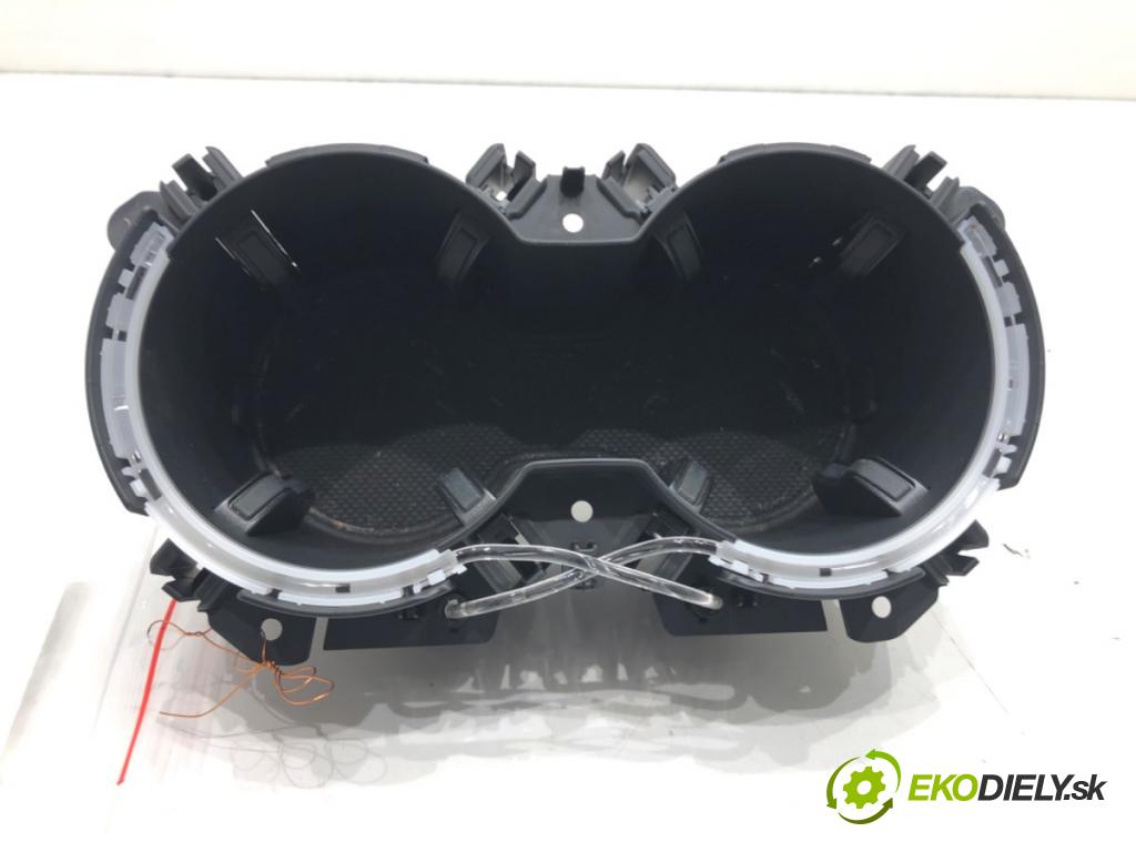 AUDI A4 Allroad B9 (8WH, 8WJ) 2016 - 2022    2.0 TFSI quattro 185 kW [252 KM] benzyna 2016 - 2022  Držiak na nápoje 8W0862533B (Úchyty, držiaky na nápoje)