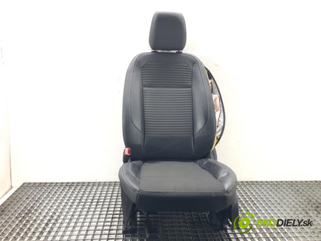 FORD ECOSPORT 2011 - 2022    1.0 EcoBoost 92 kW [125 KM] benzyna 2013 - 2022  Sedadlo ľavy predný 
