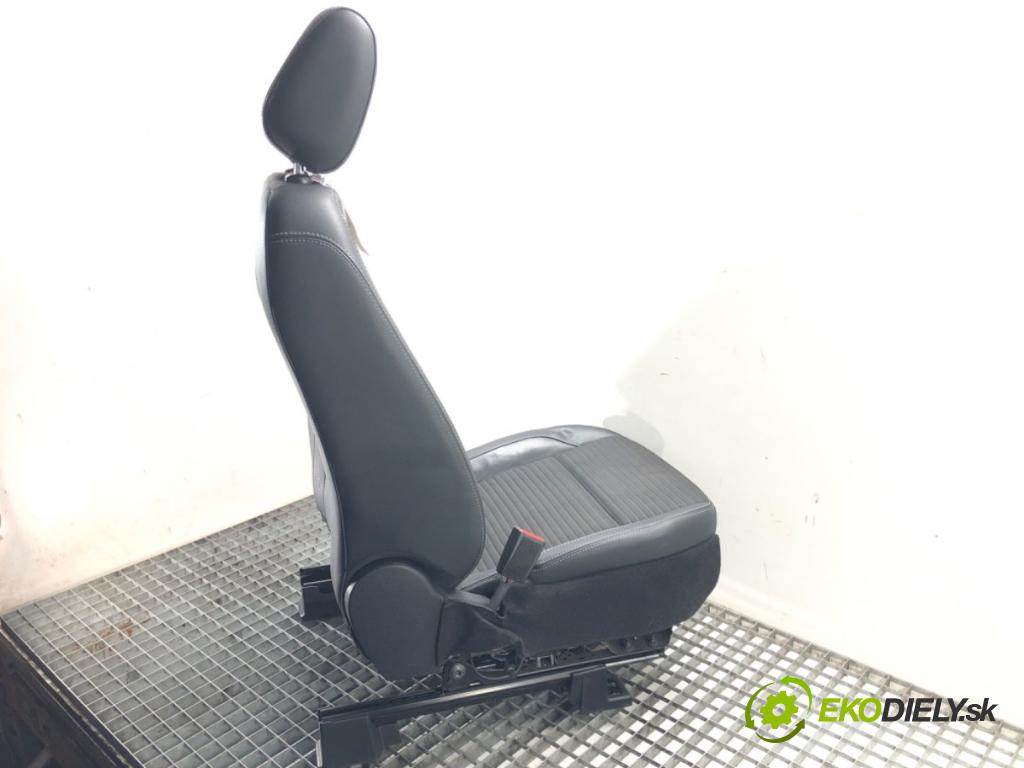 FORD ECOSPORT 2011 - 2022    1.0 EcoBoost 92 kW [125 KM] benzyna 2013 - 2022  Sedadlo ľavy predný