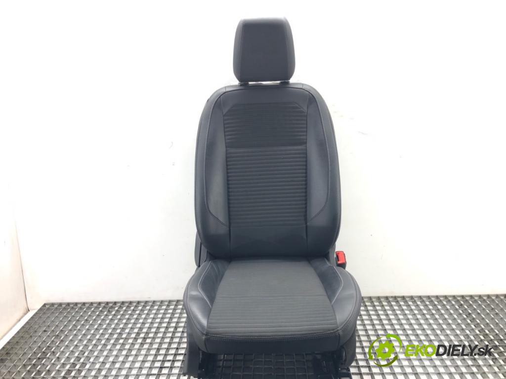 FORD ECOSPORT 2011 - 2022    1.0 EcoBoost 92 kW [125 KM] benzyna 2013 - 2022  Sedadlo pravy predný 