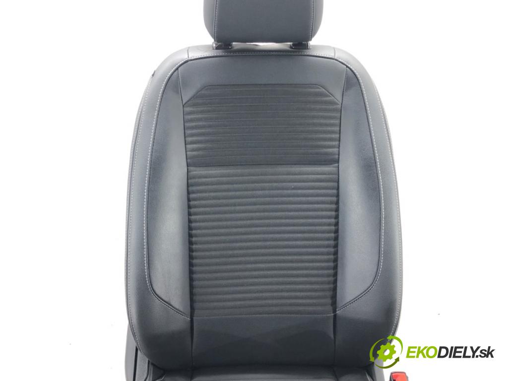 FORD ECOSPORT 2011 - 2022    1.0 EcoBoost 92 kW [125 KM] benzyna 2013 - 2022  Sedadlo pravy predný