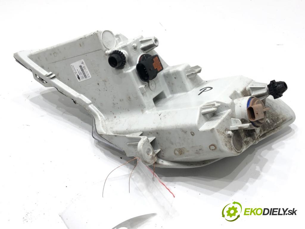 FORD ECOSPORT 2011 - 2022    1.0 EcoBoost 92 kW [125 KM] benzyna 2013 - 2022  hmlové svetlo, hmlovka pravý přední část GN15-13B220-MB