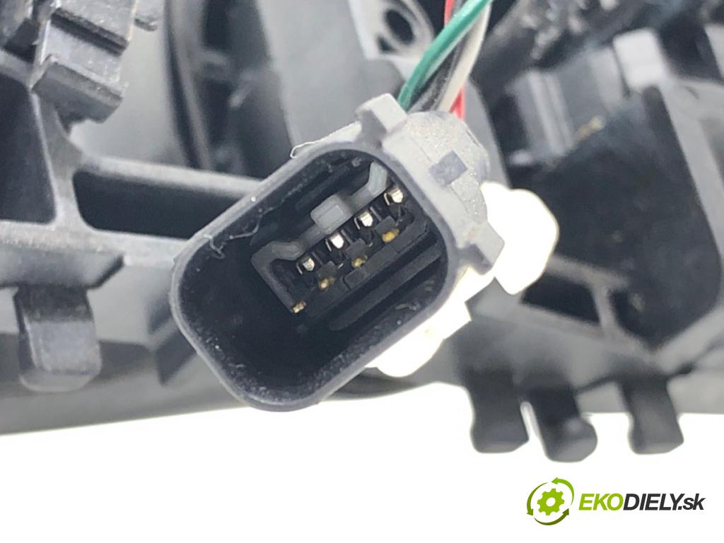 FORD ECOSPORT 2011 - 2022    1.0 EcoBoost 92 kW [125 KM] benzyna 2013 - 2022  Kľučka vonkajšia ľavy predný
