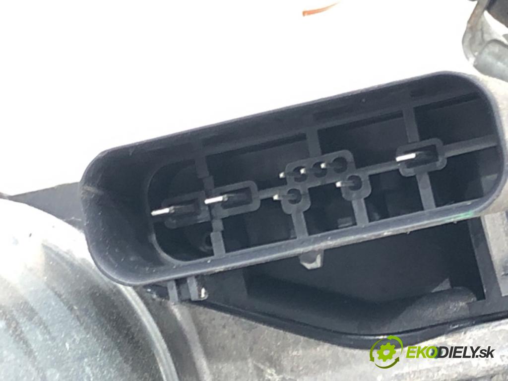 FORD ECOSPORT 2011 - 2022    1.0 EcoBoost 92 kW [125 KM] benzyna 2013 - 2022  Mechanizmus stieračov predný GN15-17500-AE (Motorčeky stieračov predné)