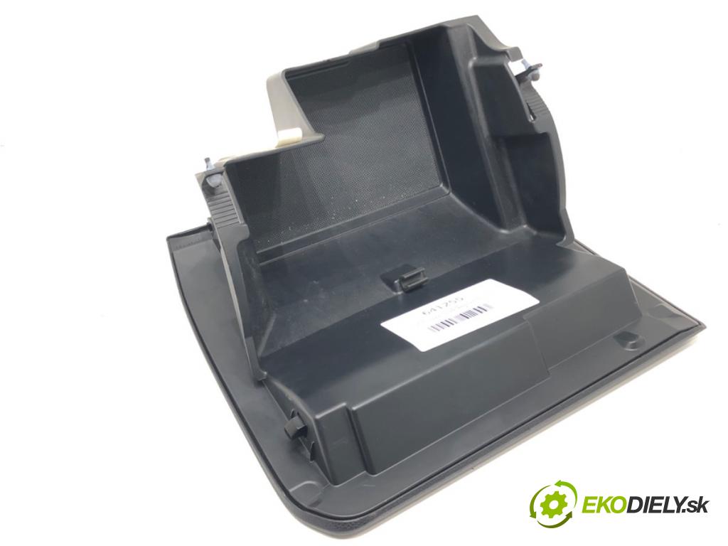 FORD ECOSPORT 2011 - 2022    1.0 EcoBoost 92 kW [125 KM] benzyna 2013 - 2022  Priehradka, kastlík spolujazdca  (Priehradky, kastlíky)