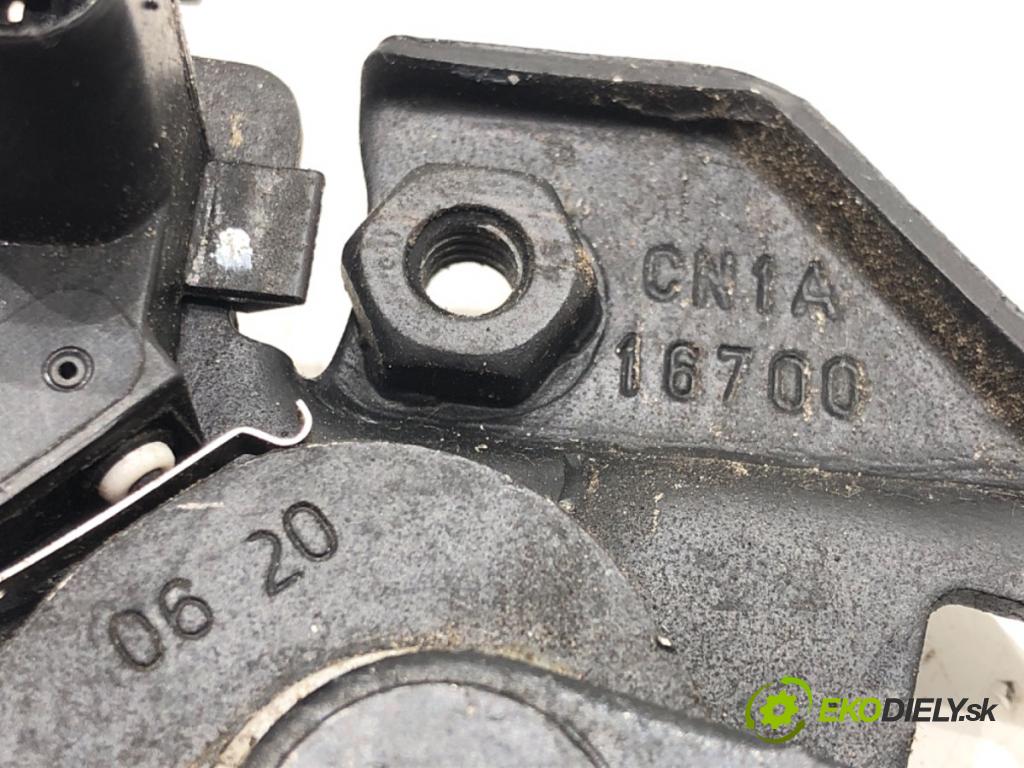 FORD ECOSPORT 2011 - 2022    1.0 EcoBoost 92 kW [125 KM] benzyna 2013 - 2022  zámok kapoty přední část CN1A16700