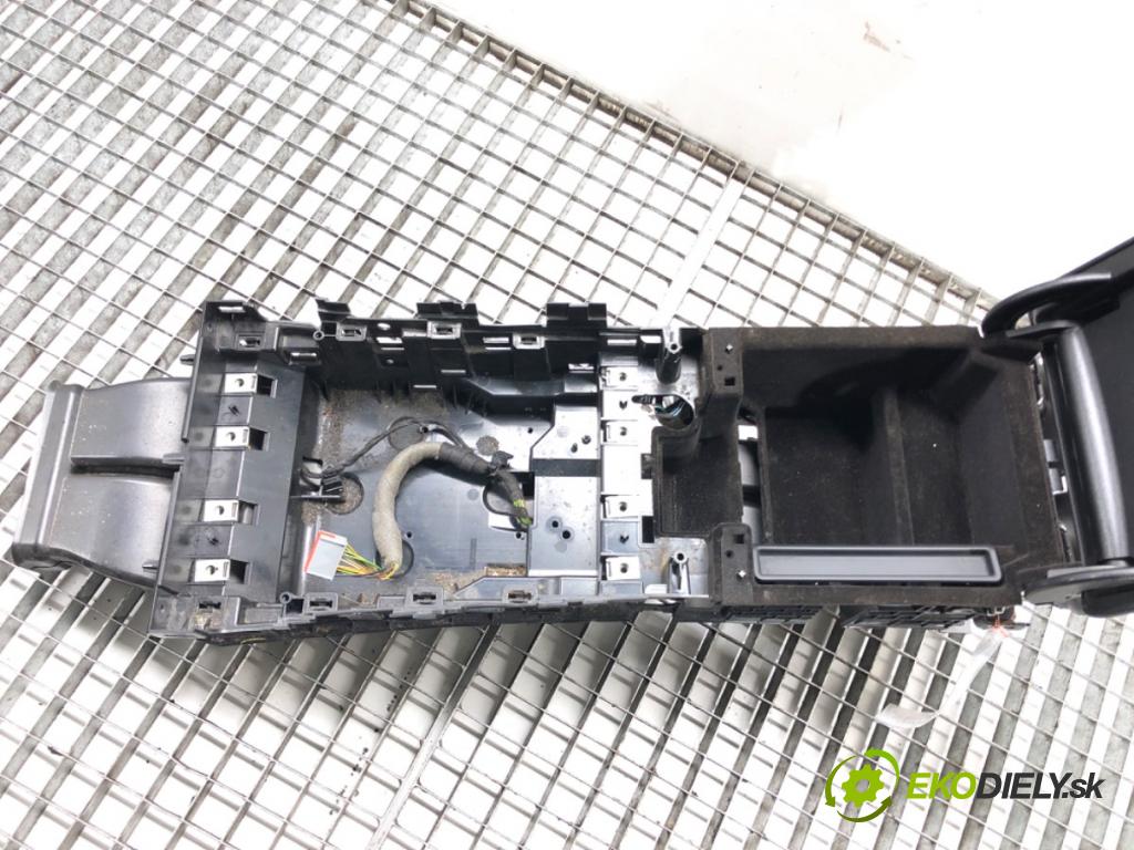 JAGUAR XJ (X351) 2009 - 2022    3.0 SDV6 202 kW [275 KM] olej napędowy 2009 - 2016  Tunel stredový  (Stredový tunel / panel)