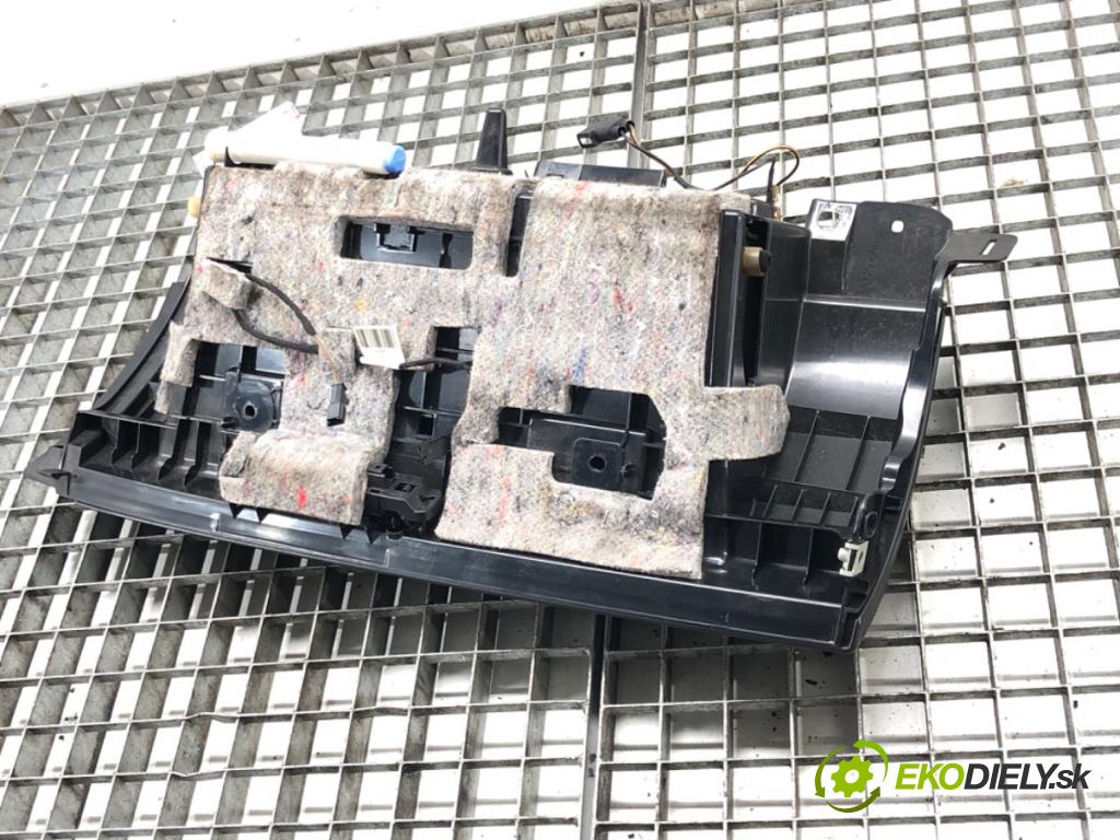 JAGUAR XJ (X351) 2009 - 2022    3.0 SDV6 202 kW [275 KM] olej napędowy 2009 - 2016  Priehradka, kastlík spolujazdca  (Priehradky, kastlíky)