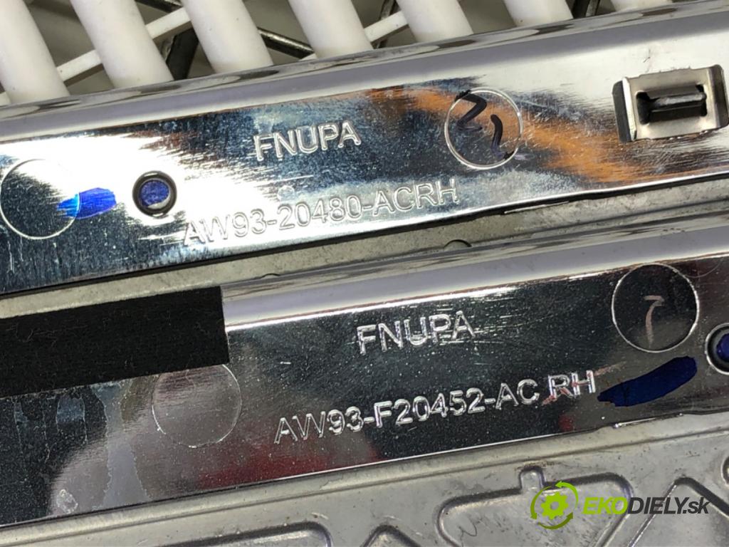 JAGUAR XJ (X351) 2009 - 2022    3.0 SDV6 202 kW [275 KM] olej napędowy 2009 - 2016  lišty kryt AW93045N60 (Lišty)