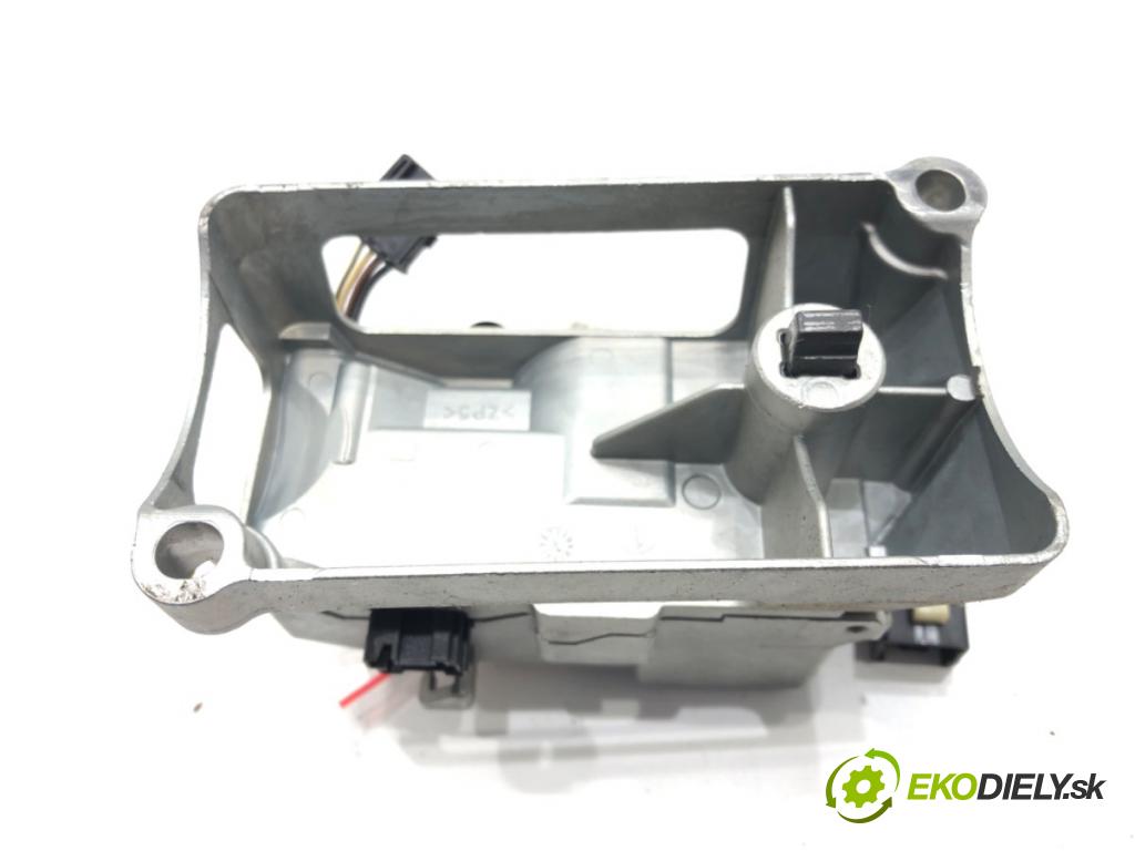 JAGUAR XJ (X351) 2009 - 2022    3.0 SDV6 202 kW [275 KM] olej napędowy 2009 - 2016  blokáda volantu DW939137AB (Ostatné)