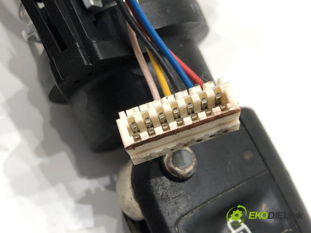 VW GOLF VII Variant (BA5, BV5) 2013 - 2022    1.6 TDI 81 kW [110 KM] olej napędowy 2013 - 2017  spinačka 1K0905851 (Spínacie skrinky a kľúče)