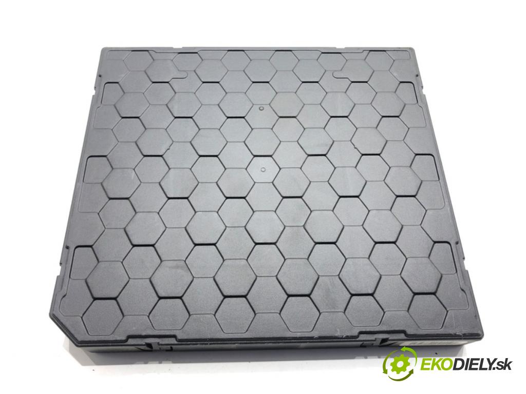 VW GOLF VII Variant (BA5, BV5) 2013 - 2022    1.6 TDI 81 kW [110 KM] olej napędowy 2013 - 2017  Modul komfortu 5Q0937086AK (Moduly komfortu)