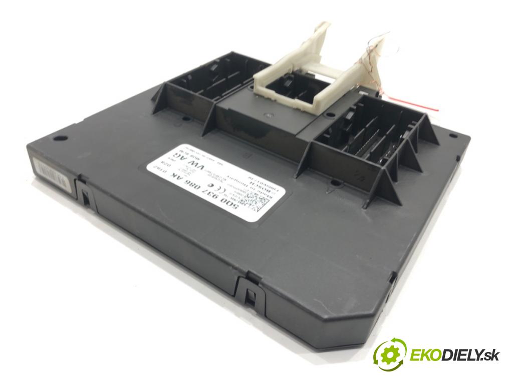 VW GOLF VII Variant (BA5, BV5) 2013 - 2022    1.6 TDI 81 kW [110 KM] olej napędowy 2013 - 2017  Modul komfortu 5Q0937086AK (Moduly komfortu)