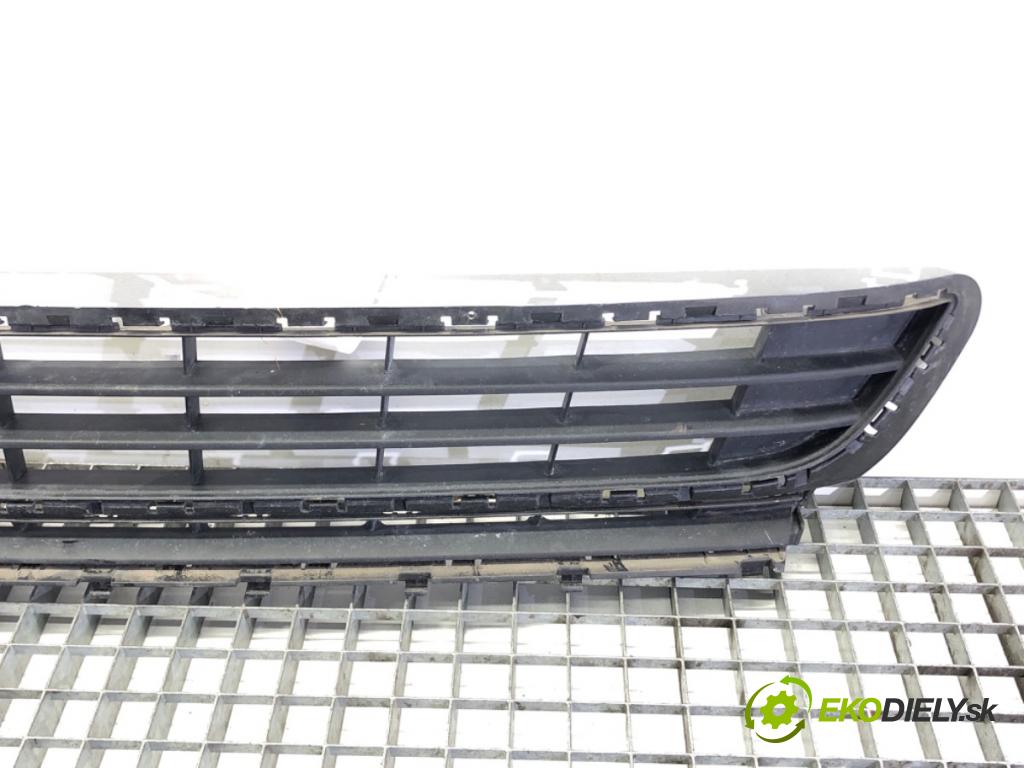 VW GOLF VII Variant (BA5, BV5) 2013 - 2022    1.6 TDI 81 kW [110 KM] olej napędowy 2013 - 2017  mří nárazníka přední část 5G0853677 (Mřížky (masky) chladičů)