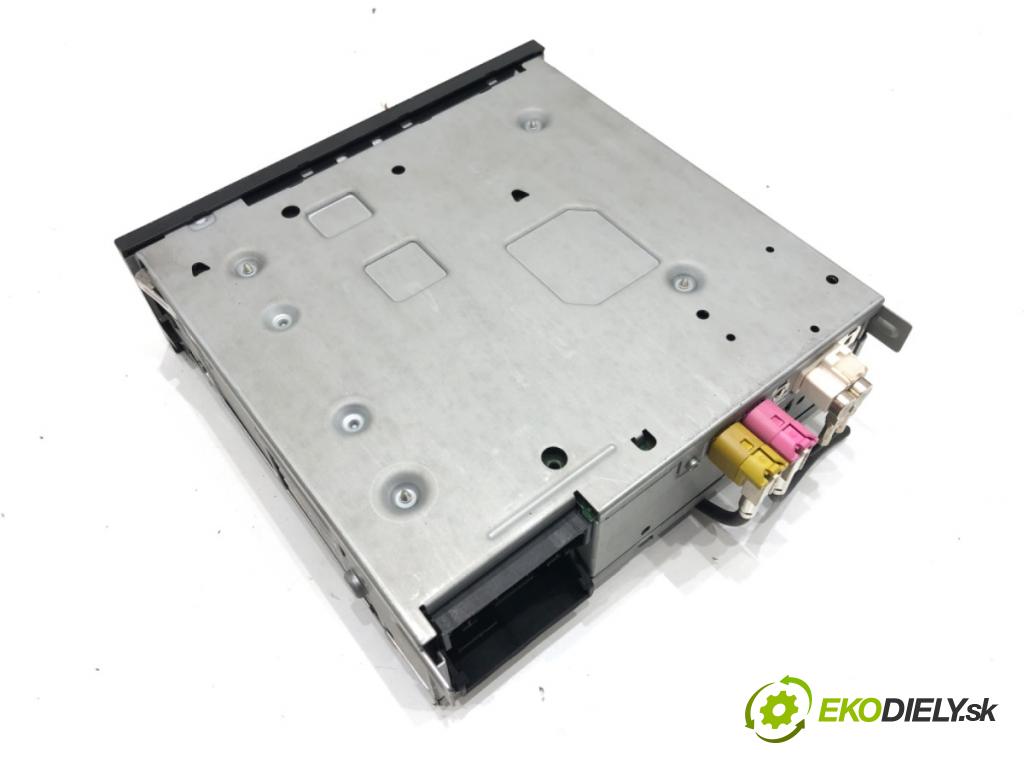 VW GOLF VII Variant (BA5, BV5) 2013 - 2022    1.6 TDI 81 kW [110 KM] olej napędowy 2013 - 2017  čítač navigácie 3Q0035819A (Ostatné)