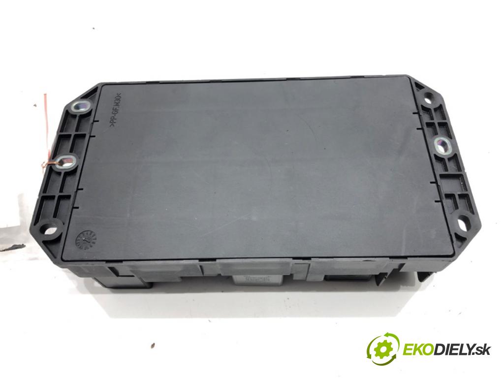 JAGUAR XJ (X351) 2009 - 2022    3.0 SDV6 202 kW [275 KM] olej napędowy 2009 - 2016  skříňka poistková EW93-14N030-AA (Pojistkové skříňky)