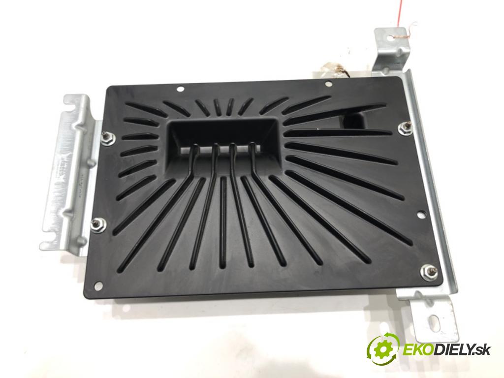 JAGUAR XJ (X351) 2009 - 2022    3.0 SDV6 202 kW [275 KM] olej napędowy 2009 - 2016  Zosilňovač EW93-19C164-AB (Zosilňovače)