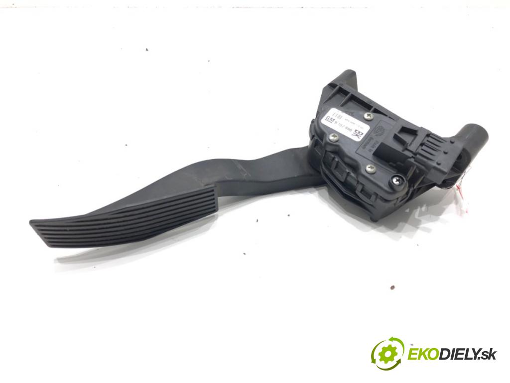 OPEL ASTRA G liftback (T98) 1998 - 2009    1.4 (F08, F48) 66 kW [90 KM] benzyna 2007 - 2009  Potenciometer plynu 9157998BK (Pedále)