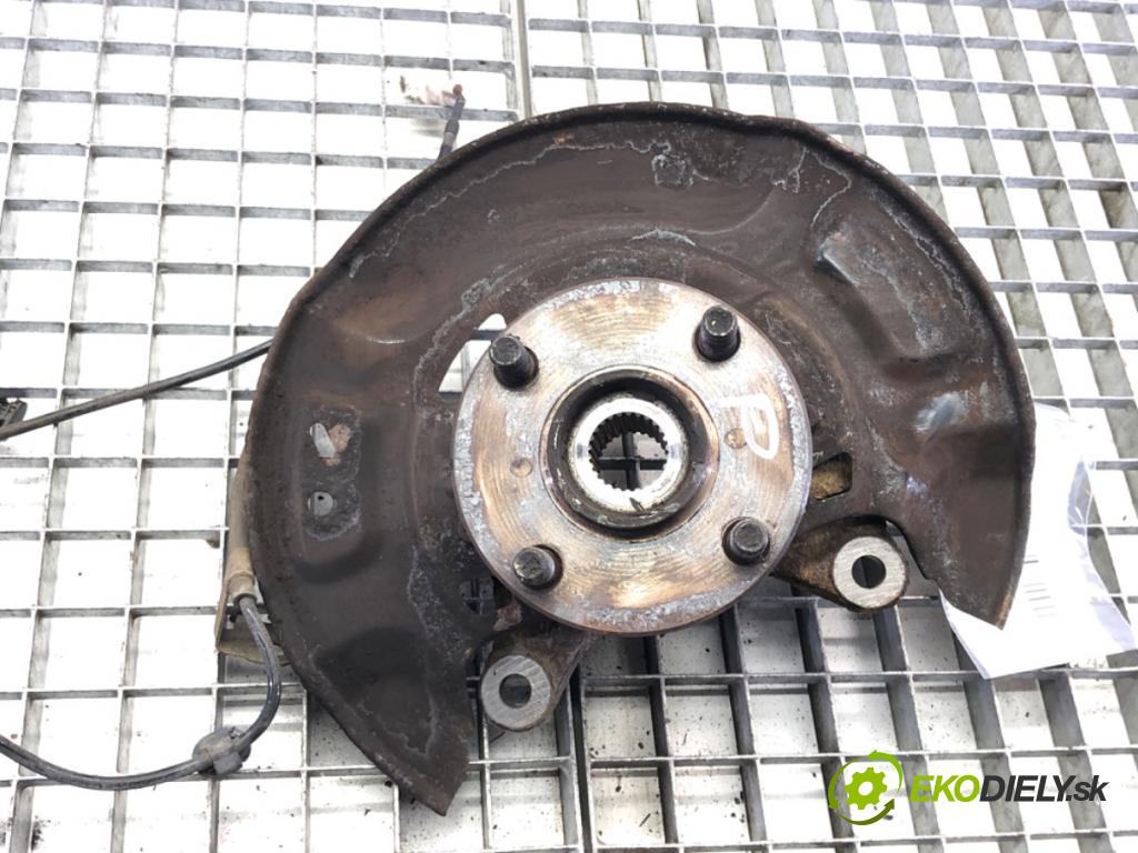 TOYOTA YARIS (_P9_) 2005 - 2014    1.0 VVT-i (KSP90_) 51 kW [69 KM] benzyna 2005 - 2011  náboj pravy predný
