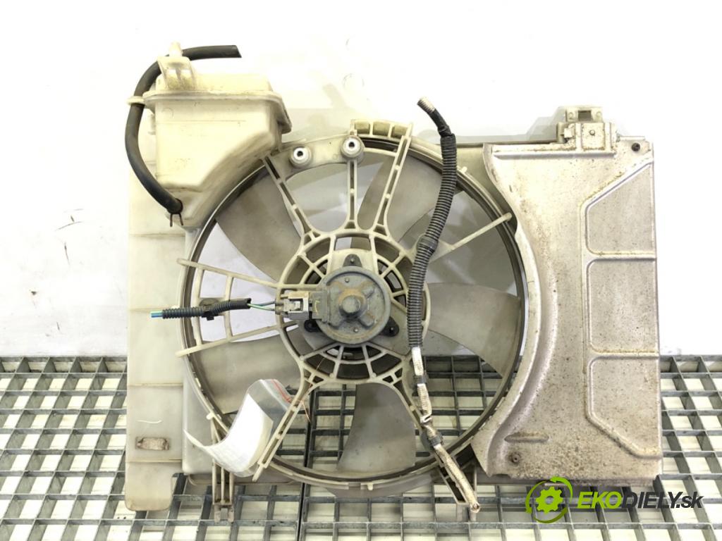 TOYOTA YARIS (_P9_) 2005 - 2014    1.0 VVT-i (KSP90_) 51 kW [69 KM] benzyna 2005 - 2011  Ventilátor chladiča  (Ventilátory)