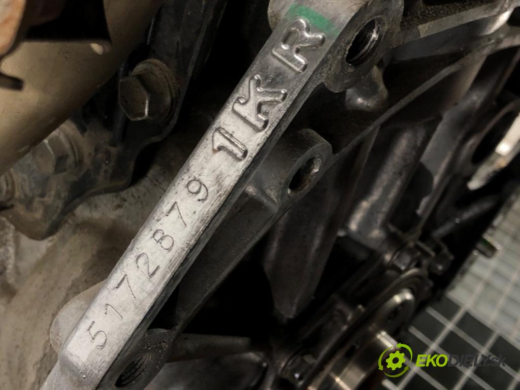 TOYOTA YARIS (_P9_) 2005 - 2014    1.0 VVT-i (KSP90_) 51 kW [69 KM] benzyna 2005 - 2011  motor 1KR-FE (Motory (kompletní))