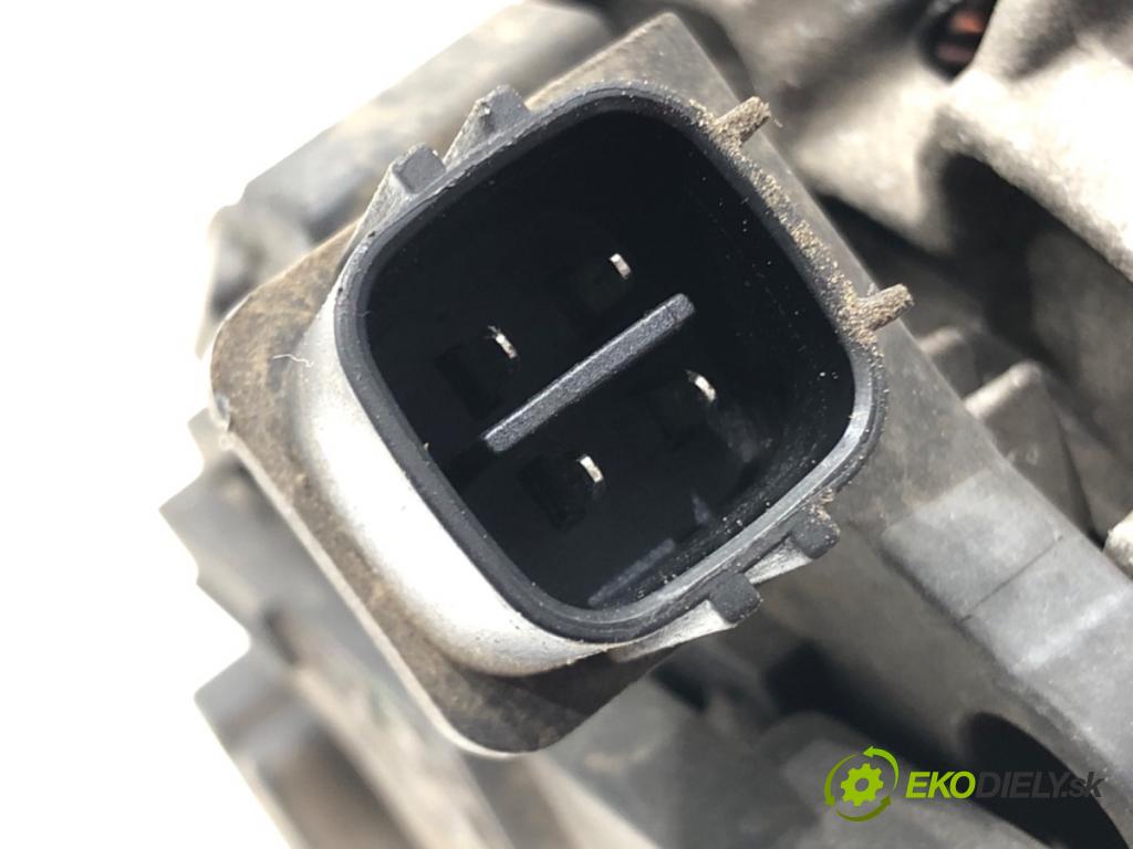 TOYOTA YARIS (_P9_) 2005 - 2014    1.0 VVT-i (KSP90_) 51 kW [69 KM] benzyna 2005 - 2011  Alternátor 27060-0Q040 (Alternátory)