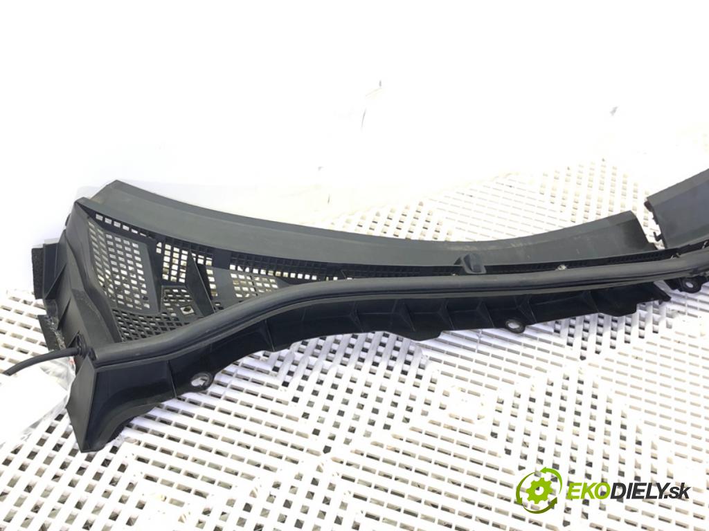 MAZDA 3 (BL) 2008 - 2014    1.6 MZR (BL14) 77 kW [105 KM] benzyna 2008 - 2014  Torpédo, plast pod čelné okno BBM4507R1 (Torpéda)