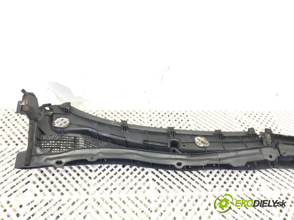 MAZDA 3 (BL) 2008 - 2014    1.6 MZR (BL14) 77 kW [105 KM] benzyna 2008 - 2014  Torpédo, plast pod čelné okno BBM4507R1 (Torpéda)