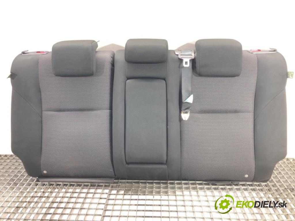MAZDA 3 (BL) 2008 - 2014    1.6 MZR (BL14) 77 kW [105 KM] benzyna 2008 - 2014  Sedadlo druhý rad