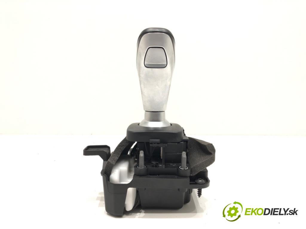 ALFA ROMEO STELVIO (949_) 2016 - 2022    2.0 (949AXA2A) 206 kW [280 KM] benzyna 2016 - 2022  Kulisa  (Rýchlostné páky / kulisy)