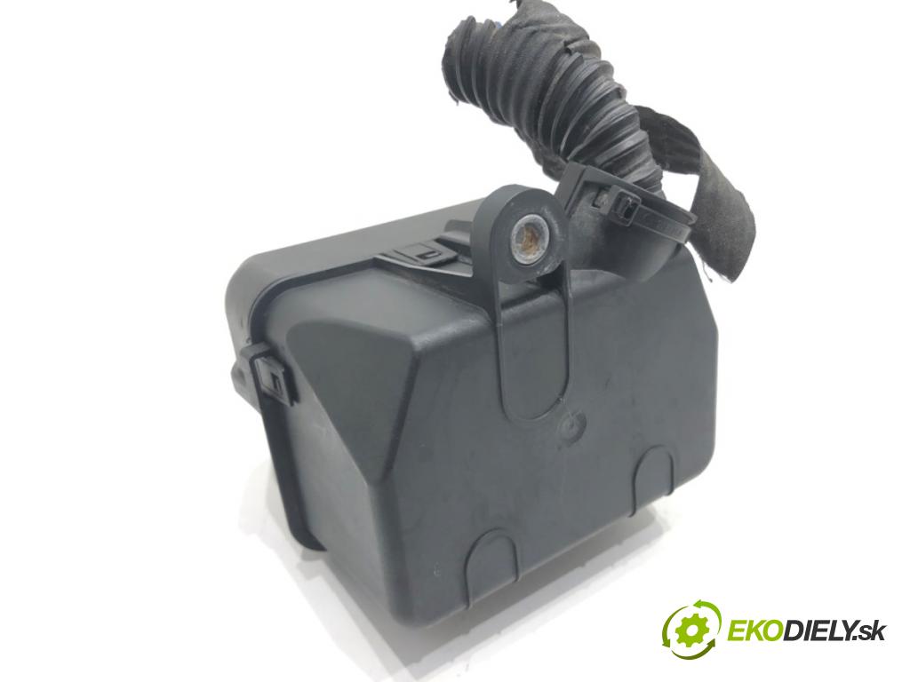 ALFA ROMEO STELVIO (949_) 2016 - 2022    2.0 (949AXA2A) 206 kW [280 KM] benzyna 2016 - 2022  skříňka poistková  (Pojistkové skříňky)