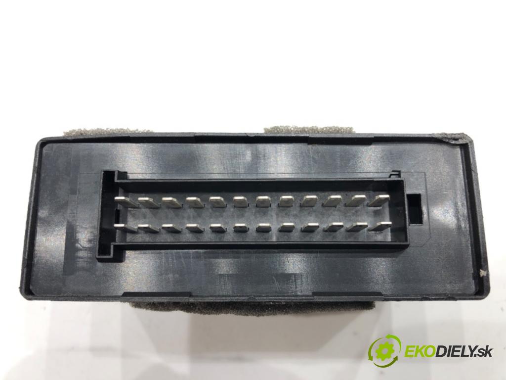 ALFA ROMEO STELVIO (949_) 2016 - 2022    2.0 (949AXA2A) 206 kW [280 KM] benzyna 2016 - 2022  Modul ťažného oka ECS (Ostatné)